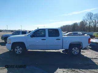 2009 Chevrolet Silverado 1500 with VIN 2GCEC23J391139098, listed as a IAAI auction lot 41440718 with 143,000 mi miles and . Bid and sale history available at DreamBid. Image 13.