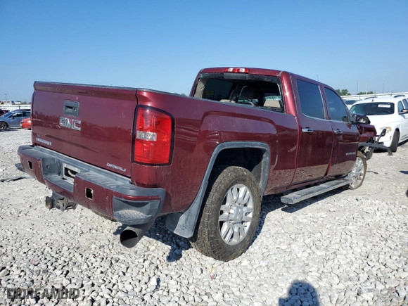 2015 GMC Sierra 2500HD Denali with VIN 1GT120E84FF540230, listed as a Copart auction lot 70030414 with 189,959 mi miles and Salvage Title. Bid and sale history available at carsss.com. Image 3.