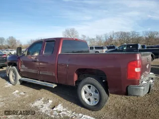 2008 Chevrolet Silverado 1500 Work Truck with VIN 1GCEC19C68Z225949, listed as a Copart auction lot 82790034 with 311,542 mi miles and Salvage Title. Bid and sale history available at carsss.com. Image 2.
