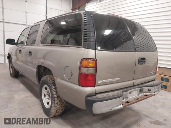 2003 Chevrolet Suburban LT with VIN 1GNEC16Z43J297370, listed as a IAAI auction lot 41537140 with 277,541 mi miles. Bid and sale history available at carsss.com. Image 3.