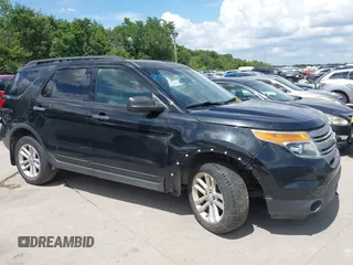 2015 Ford Explorer z VIN 1FM5K8B8XFGC30657, wystawiony jako IAAI lot #42647380 z przebiegiem Nie podano mil oraz . Historia ofert i sprzedaży dostępna na DreamBid. Obrazek 13.