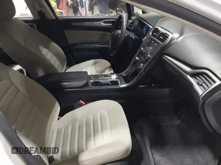 2017 Ford Fusion S with VIN 3FA6P0G78HR160802, listed as a IAAI auction lot 41679436 with 78,143 mi miles. Bid and sale history available at carsss.com. Image 5.