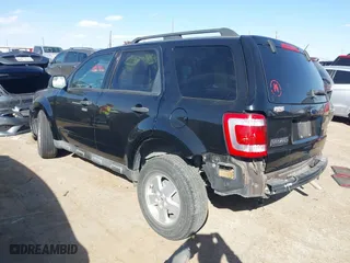 2010 Ford Escape XLT with VIN 1FMCU0DG1AKA15388, listed as a IAAI auction lot 41752399 with 189,655 mi miles. Bid and sale history available at carsss.com. Image 3.