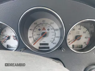 2001 Mercedes-Benz SLK 230/320 z VIN WDBKK65F81F191120, wystawiony jako IAAI lot #42173910 z przebiegiem 128 035 mil mil oraz . Historia ofert i sprzedaży dostępna na DreamBid. Obrazek 7.