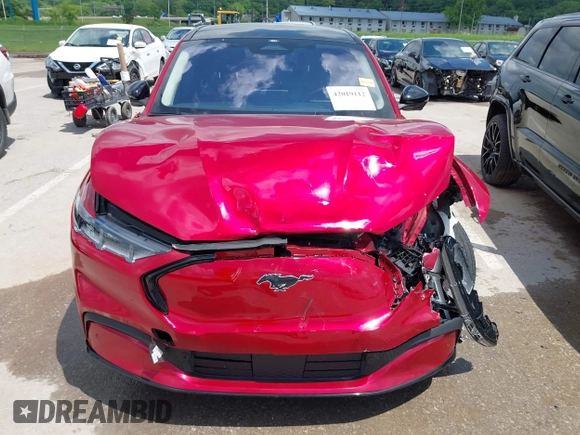 2021 Ford Mustang Mach-E Premium z VIN 3FMTK3R71MMA08132, wystawiony jako IAAI lot #42019112 z przebiegiem 38 024 mil mil oraz . Historia ofert i sprzedaży dostępna na DreamBid. Obrazek 12.