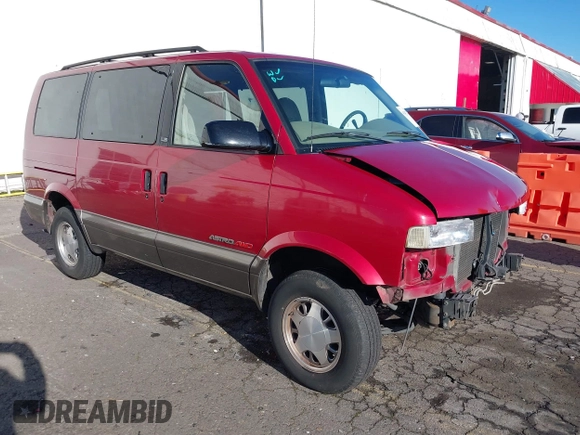 1999 Chevrolet Astro with VIN 1GNEL19W6XB104010, listed as a IAAI auction lot 41403240 with 96,904 mi miles. Bid and sale history available at carsss.com. Image 1.