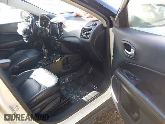 2021 Jeep Compass Limited z VIN 3C4NJDCB6MT536712, wystawiony jako IAAI lot #42145435 z przebiegiem 24 960 mil mil oraz . Historia ofert i sprzedaży dostępna na DreamBid. Obrazek 5.
