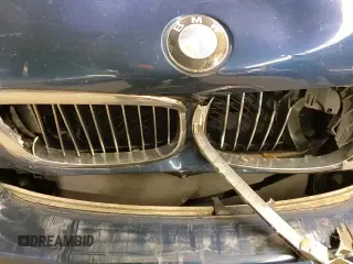 2005 BMW 3 Series 325Ci с VIN WBABW33465PL37310, выставлен на аукционе Copart как лот 49470975 с пробегом 155 995 миль миль и Списание • Salvage title. История ставок и продаж доступна на DreamBid. Изображение 15.