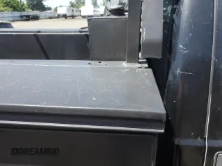 2004 Ford F-350 XL с VIN 1FTWF32P94ED70909, выставлен на аукционе Copart как лот 61209805 с пробегом 247 004 миль миль и Чистый • Clean title. История ставок и продаж доступна на DreamBid. Изображение 10.