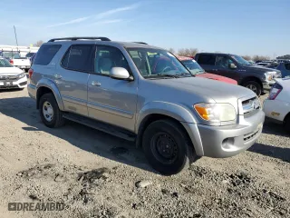 2005 Toyota Sequoia SR5 with VIN 5TDZT34A45S245858, listed as a Copart auction lot 88091425 with 204,547 mi miles and Clean Title. Bid and sale history available at carsss.com. Image 4.