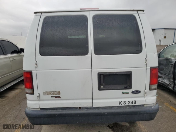 2014 Ford Econoline Wagon XL with VIN 1FBNE3BL8EDB20505, listed as a Copart auction lot 86013044 with 176,981 mi miles and Clean Title. Bid and sale history available at carsss.com. Image 6.