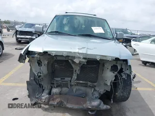 2005 Lincoln Navigator Luxury z VIN 5LMFU27505LJ13960, wystawiony jako IAAI lot #41893770 z przebiegiem Nie podano mil oraz . Historia ofert i sprzedaży dostępna na DreamBid. Obrazek 6.