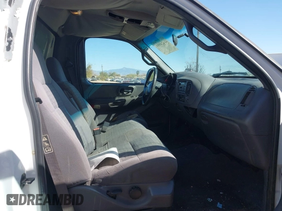 2002 Ford F-150 XL with VIN 1FTRF17282KA85955, listed as a IAAI auction lot 41424999 with 183,700 mi miles and . Bid and sale history available at DreamBid. Image 5.