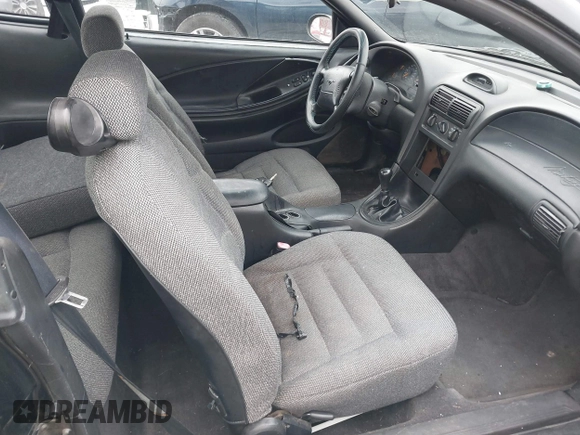 1997 Ford Mustang with VIN 1FALP4041VF129619, listed as a IAAI auction lot 41440766 with 135,934 mi miles. Bid and sale history available at carsss.com. Image 5.