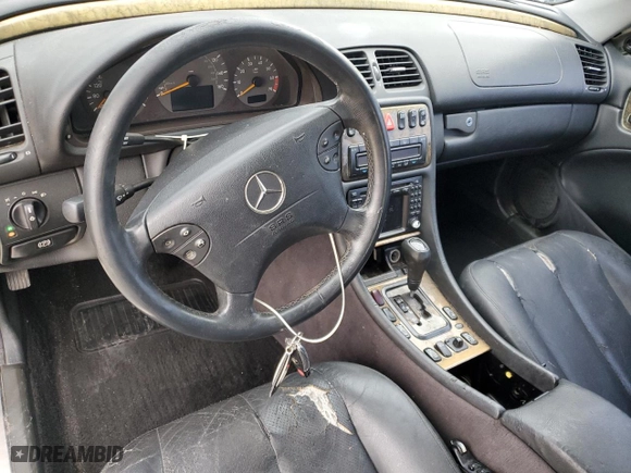 2000 Mercedes-Benz CLK-Class with VIN WDBLK70G0YT032601, listed as a Copart auction lot 88127955 with 202,354 mi miles and Salvage Title. Bid and sale history available at carsss.com. Image 8.