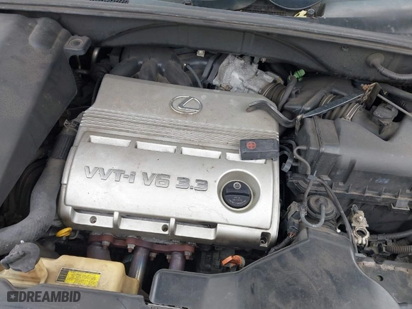 2004 Lexus RX 330 with VIN 2T2HA31U74C024502, listed as a IAAI auction lot 42031502 with 180,644 mi miles. Bid and sale history available at carsss.com. Image 10.