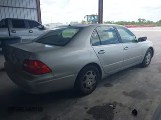 2001 Lexus LS 430 with VIN JTHBN30F010016733, listed as a IAAI auction lot 42240794 with 189,773 mi miles and . Bid and sale history available at DreamBid. Image 4.