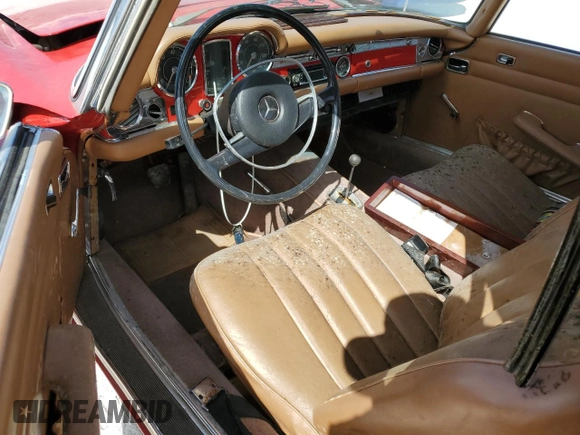 1971 Mercedes-Benz SL with VIN 11304412021905, listed as a Copart auction lot 76790644 with 39,936 mi miles and Salvage title. Bid and sale history available at DreamBid. Image 8.