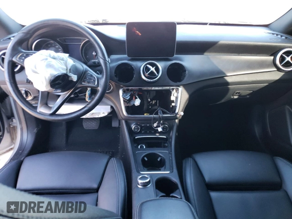 2019 Mercedes-Benz CLA with VIN WDDSJ4EB3KN713980, listed as a Copart auction lot 40117043 with 38,127 mi miles. Bid and sale history available at carsss.com. Image 8.