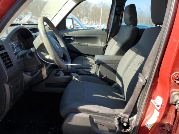 2009 Jeep Liberty Sport with VIN 1J8GN28K19W533009, listed as a Copart auction lot 45673195 with 249,878 mi miles and Salvage Title. Bid and sale history available at DreamBid. Image 7.