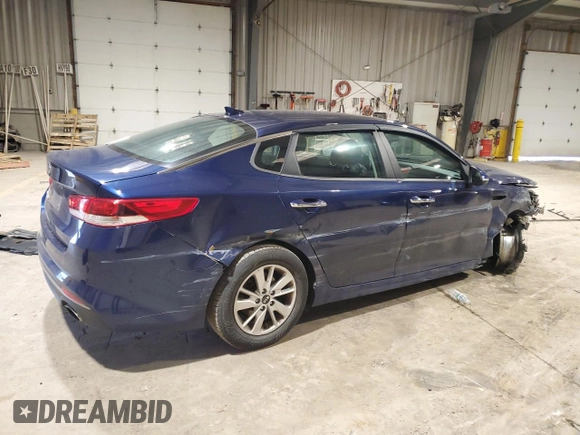 2018 Kia Optima LX z VIN 5XXGT4L38JG225981, wystawiony jako Copart lot #53051935 z przebiegiem 85 610 mil mil oraz Szkoda całkowita • Salvage title. Historia ofert i sprzedaży dostępna na DreamBid. Obrazek 3.