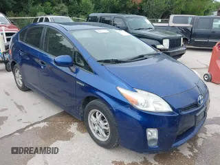 2010 Toyota Prius II z VIN JTDKN3DUXA0051810, wystawiony jako IAAI lot #42472793 z przebiegiem 223 052 mil mil oraz . Historia ofert i sprzedaży dostępna na DreamBid. Obrazek 1.