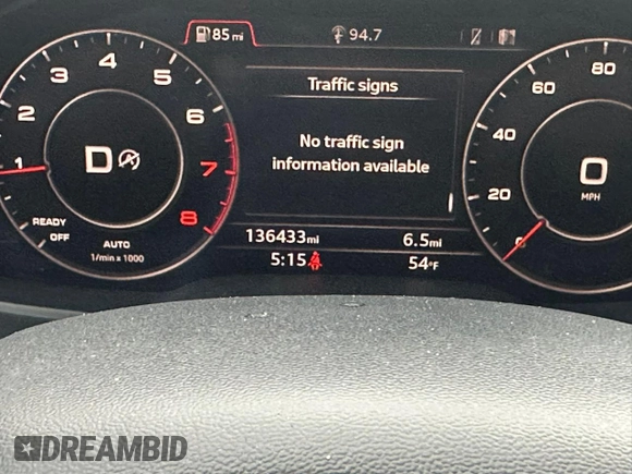 2017 Audi Q7 Premium Plus with VIN WA1LAAF70HD034782, listed as a Copart auction lot 56847135 with 136,433 mi miles and Clean title. Bid and sale history available at DreamBid. Image 5.