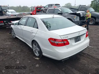 2013 Mercedes-Benz E 350 Luxury with VIN WDDHF8JB4DA727504, listed as a IAAI auction lot 42457322 with 39,803 mi miles and . Bid and sale history available at DreamBid. Image 3.