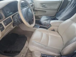 2000 Volvo S70 z VIN YV1LS61J3Y2668760, wystawiony jako Copart lot #86589334 z przebiegiem 147 183 mil mil oraz Czysty tytuł • Clean title. Historia ofert i sprzedaży dostępna na DreamBid. Obrazek 7.