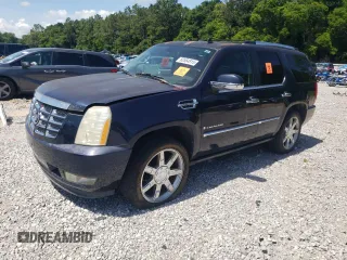 2008 Cadillac Escalade z VIN 1GYEC63858R207681, wystawiony jako Copart lot #60564815 z przebiegiem 98 240 mil mil oraz Czysty tytuł • Clean title. Historia ofert i sprzedaży dostępna na DreamBid. Obrazek 1.