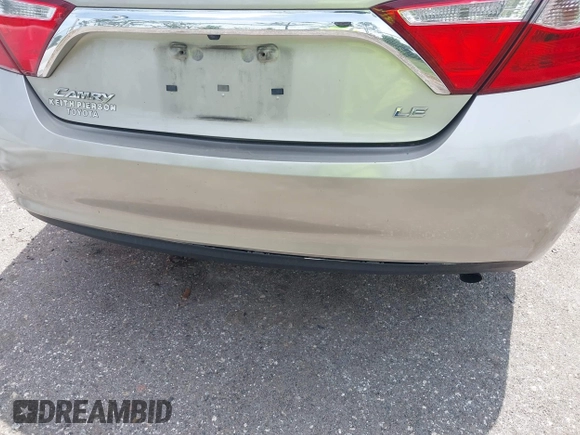 2016 Toyota Camry XLE with VIN 4T1BF1FKXGU259860, listed as a IAAI auction lot 42219507 with 239,145 mi miles and . Bid and sale history available at DreamBid. Image 6.