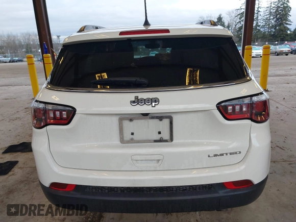 2019 Jeep Compass Limited with VIN 3C4NJCCB4KT675857, listed as a IAAI auction lot 41533156 with 59,832 mi miles. Bid and sale history available at carsss.com. Image 16.