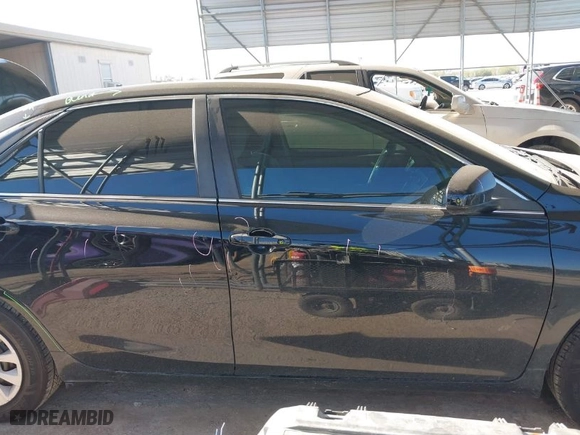 2016 Toyota Camry XLE with VIN 4T4BF1FK0GR584491, listed as a IAAI auction lot 41204614 with 76,646 mi miles. Bid and sale history available at carsss.com. Image 14.