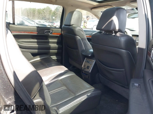 2010 Lincoln MKT EcoBoost with VIN 2LMHJ5AT3ABJ15584, listed as a IAAI auction lot 41743278 with 258,887 mi miles and . Bid and sale history available at DreamBid. Image 8.
