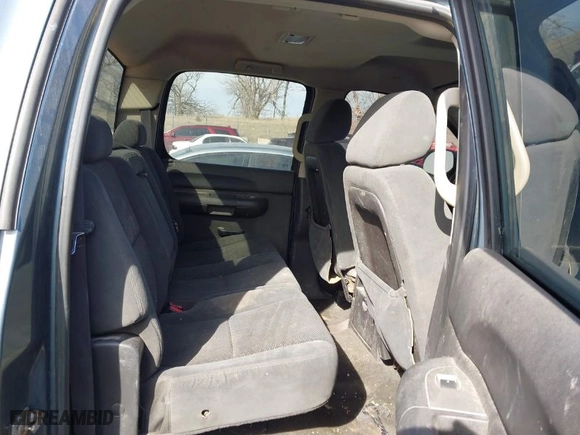 2008 GMC Sierra 1500 Work Truck with VIN 2GTEK13M281154777, listed as a IAAI auction lot 41672542 with 200,212 mi miles. Bid and sale history available at carsss.com. Image 8.