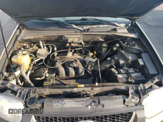 2001 Ford Escape XLT with VIN 1FMCU04141KB40767, listed as a Copart auction lot 71492664 with 118,541 mi miles and Salvage Title. Bid and sale history available at carsss.com. Image 11.