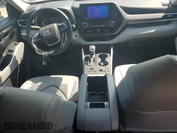 2024 Toyota Highlander LE with VIN 5TDKDRBH5RS539941, listed as a Copart auction lot 66312625 with 19,189 mi miles and Salvage title. Bid and sale history available at DreamBid. Image 8.