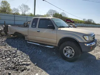 1999 Toyota Tacoma z VIN 4TAWN72N5XZ418522, wystawiony jako Copart lot #51940615 z przebiegiem 340 432 mil mil oraz Szkoda całkowita • Salvage title. Historia ofert i sprzedaży dostępna na DreamBid. Obrazek 4.