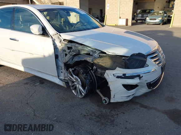 2013 Hyundai Genesis 3.8L with VIN KMHGC4DD0DU237513, listed as a IAAI auction lot 41329930 with 186,770 mi miles and . Bid and sale history available at DreamBid. Image 6.