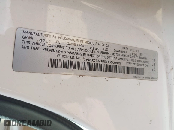 2011 Volkswagen Jetta SE with VIN 3VWDX7AJ9BM352889, listed as a IAAI auction lot 42276273 with Not provided miles and . Bid and sale history available at DreamBid. Image 9.
