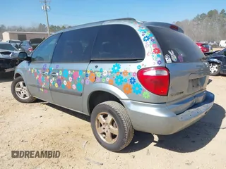 2006 Dodge Caravan SXT with VIN 1D4GP45R26B626187, listed as a IAAI auction lot 41651810 with 155,274 mi miles. Bid and sale history available at carsss.com. Image 3.
