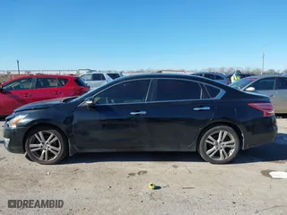 2013 Nissan Altima 3.5 SL with VIN 1N4BL3AP0DN465874, listed as a IAAI auction lot 41198257 with 183,265 mi miles. Bid and sale history available at carsss.com. Image 14.