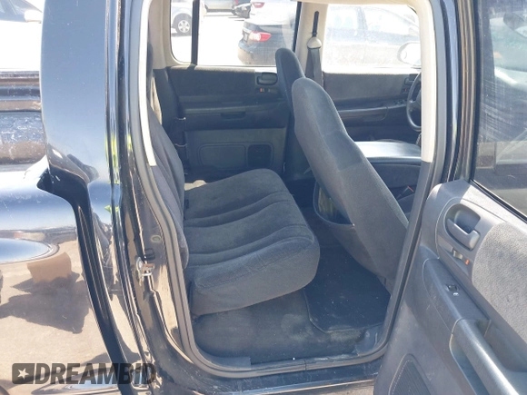 2003 Dodge Dakota Sport with VIN 1D7HL38X63S228581, listed as a IAAI auction lot 41835200 with 273,562 mi miles and . Bid and sale history available at DreamBid. Image 8.