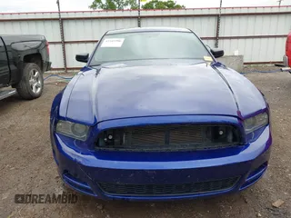 2014 Ford Mustang V6 с VIN 1ZVBP8AM2E5321551, выставлен на аукционе IAAI как лот 42343986 с пробегом 81 762 миль миль и . История ставок и продаж доступна на DreamBid. Изображение 13.