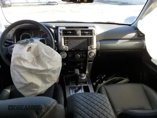 2023 Toyota 4Runner TRD Sport с VIN JTESU5JR3P6103827, выставлен на аукционе Copart как лот 44282653 с пробегом 2 003 миль миль и . История ставок и продаж доступна на DreamBid. Изображение 8.