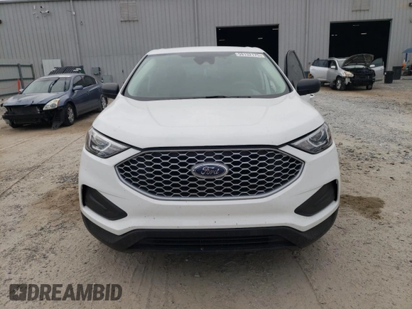 2024 Ford Edge SE with VIN 2FMPK4G9XRBA84811, listed as a Copart auction lot 59132175 with 17,342 mi miles and Non repairable. Bid and sale history available at DreamBid. Image 5.