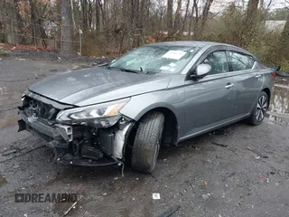 2020 Nissan Altima SV with VIN 1N4BL4DV8LC177935, listed as a IAAI auction lot 41961392 with 33,318 mi miles and . Bid and sale history available at DreamBid. Image 18.