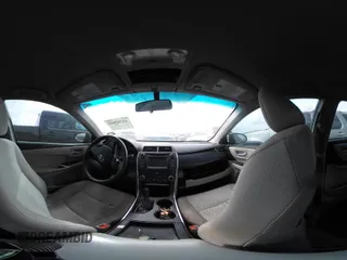 2017 Toyota Camry XLE z VIN 4T1BF1FK4HU441880, wystawiony jako IAAI lot #41747028 z przebiegiem 216 455 mil mil oraz . Historia ofert i sprzedaży dostępna na DreamBid. Obrazek 18.