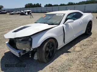 2015 Chevrolet Camaro SS z VIN 2G1FJ1EW8F9139813, wystawiony jako Copart lot #57990395 z przebiegiem 44 283 mil mil oraz Szkoda całkowita • Salvage title. Historia ofert i sprzedaży dostępna na DreamBid. Obrazek 1.