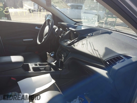 2019 Ford Escape SEL with VIN 1FMCU9HD5KUC19024, listed as a IAAI auction lot 41744839 with 67,846 mi miles. Bid and sale history available at carsss.com. Image 5.